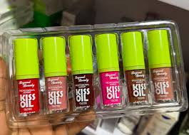 Beyond Beauty Kiss Oil Gloss