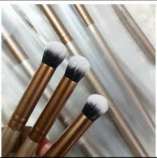 Naked 5 Eye Shadow Blending Brush